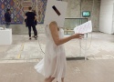 Performance Myriam Thyes, Foto: Alexandra Gschiel