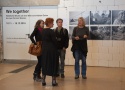 Letzte Führung durch die Ausstellung WE TOGETHER mit Joachim Hainzl / Verein XENOS. Foto: Gudrun Lang
