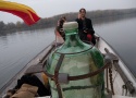 Mndung Drau in die Donau: Verankerung der Flasche mit Quellwasser. Foto: Eva Ursprung