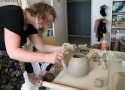 Keramikworkshop mit Andrea Sadjak, Foto: Eva Ursprung