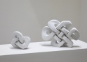 Eva Itzlinger - Keltischer Knoten Knoten nach M.C.Escher, Ytong, 35 x 25 cm, 17 x 16cm 2020;  Foto: Alexandra Gschiel